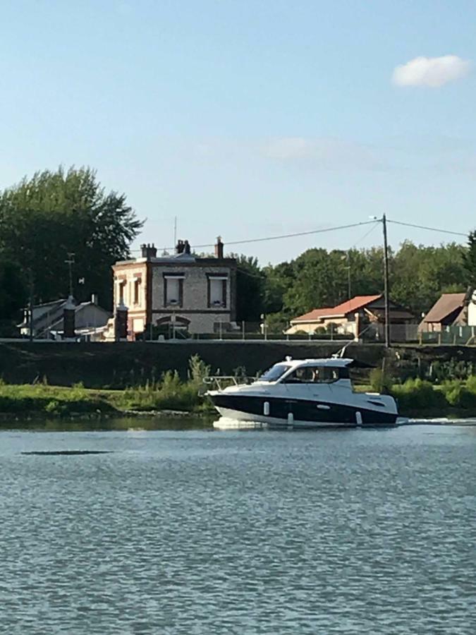 La Maison Des Pecheurs Saint-Pierre-du-Vauvray Exteriör bild